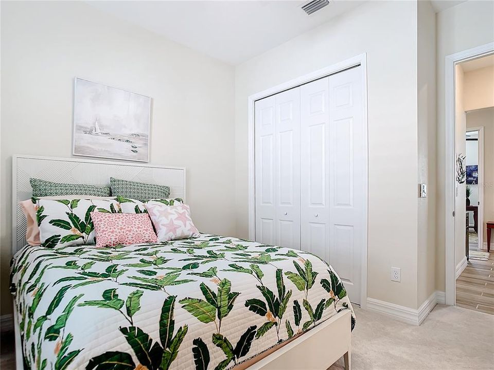 Second guest room with ensuite bath