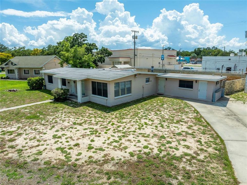 For Sale: $950,000 (4 beds, 3 baths, 2066 Square Feet)