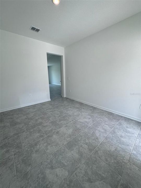 For Rent: $2,300 (3 beds, 2 baths, 1834 Square Feet)