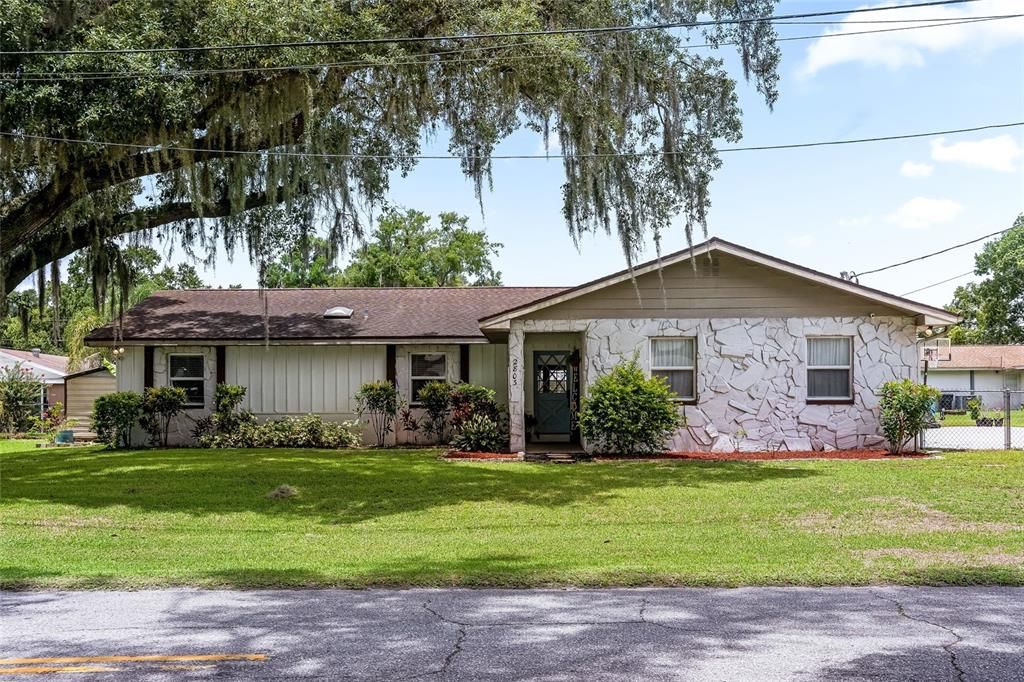 For Sale: $396,000 (3 beds, 2 baths, 1494 Square Feet)