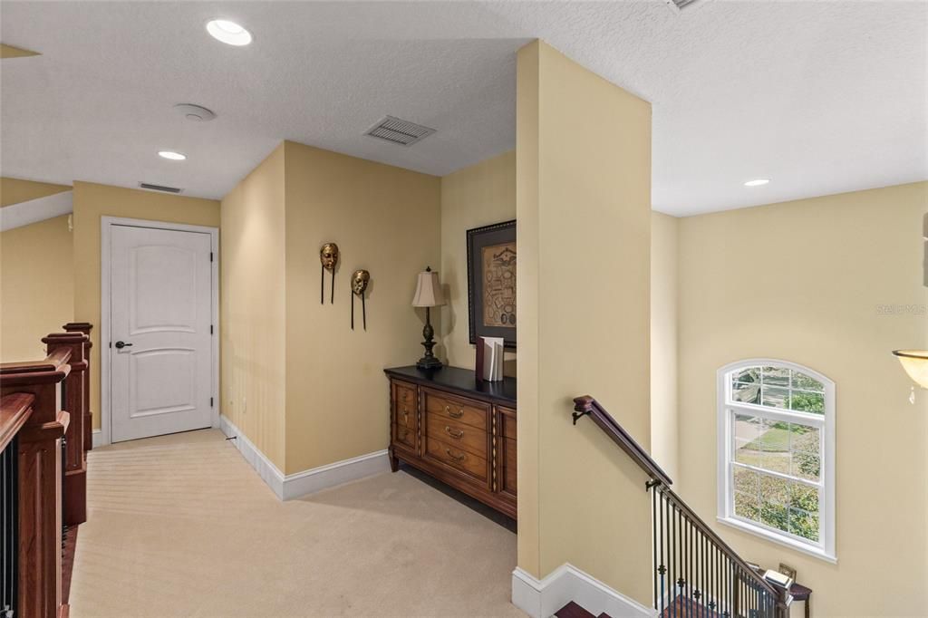 Upstairs loft/hallway