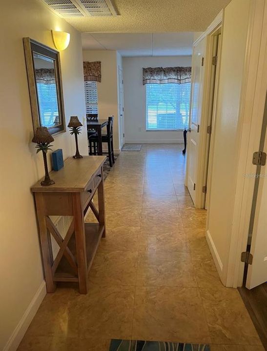 For Rent: $2,000 (2 beds, 2 baths, 1035 Square Feet)