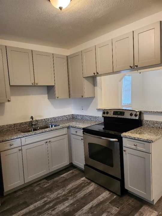 For Rent: $1,995 (3 beds, 1 baths, 1020 Square Feet)