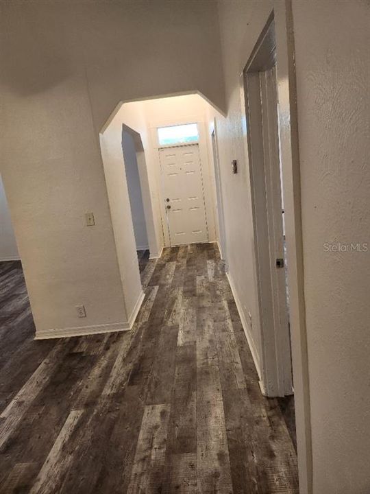 For Rent: $1,695 (3 beds, 1 baths, 1020 Square Feet)