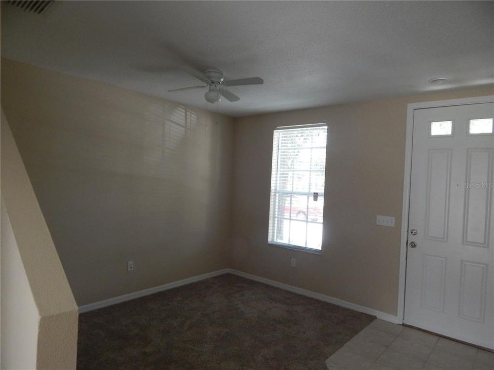 For Rent: $2,800 (3 beds, 2 baths, 1452 Square Feet)
