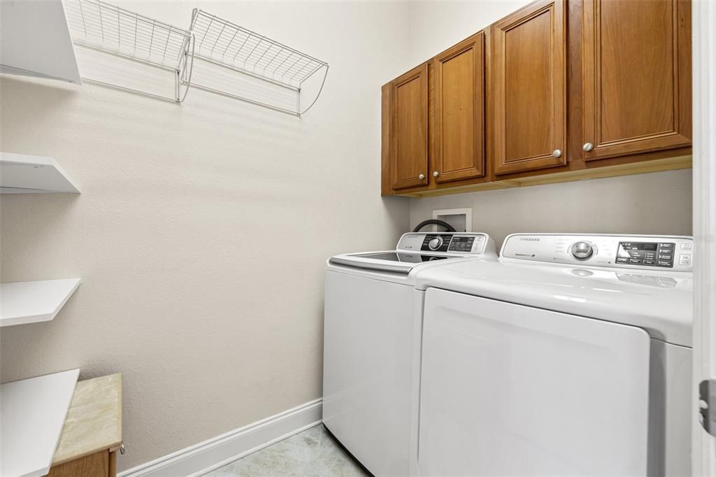 For Sale: $335,000 (2 beds, 2 baths, 1455 Square Feet)