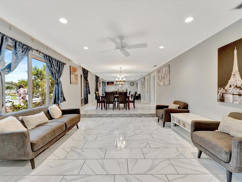 For Sale: $810,000 (4 beds, 2 baths, 3454 Square Feet)