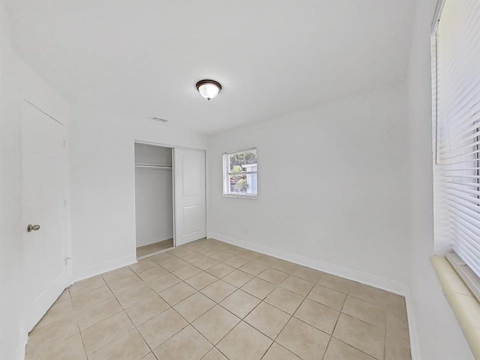 For Sale: $309,000 (3 beds, 2 baths, 1050 Square Feet)