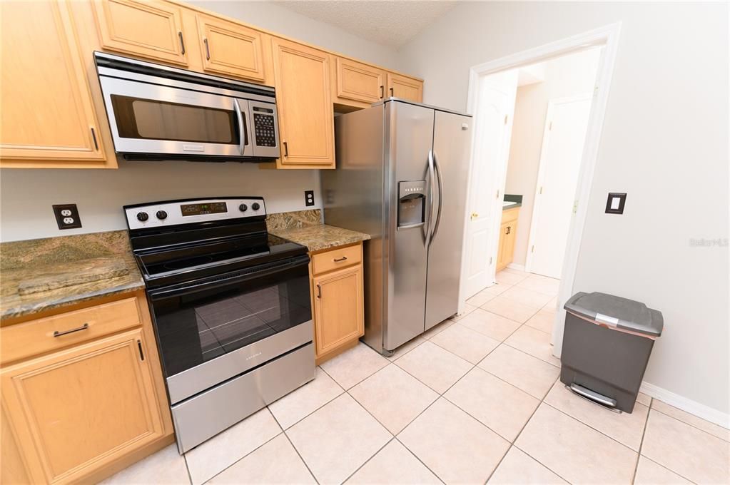 For Sale: $359,900 (3 beds, 2 baths, 1655 Square Feet)