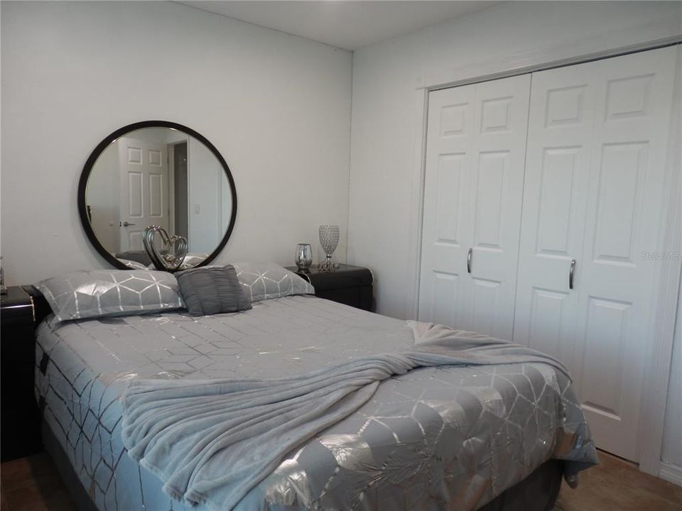 For Sale: $269,900 (2 beds, 2 baths, 1045 Square Feet)