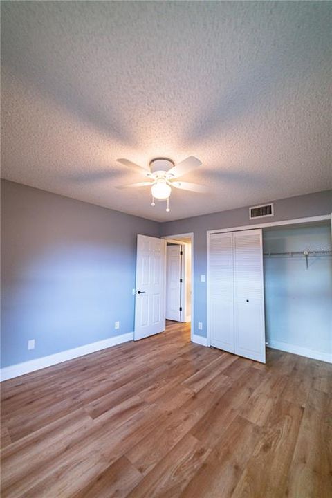 For Sale: $269,999 (2 beds, 2 baths, 1175 Square Feet)