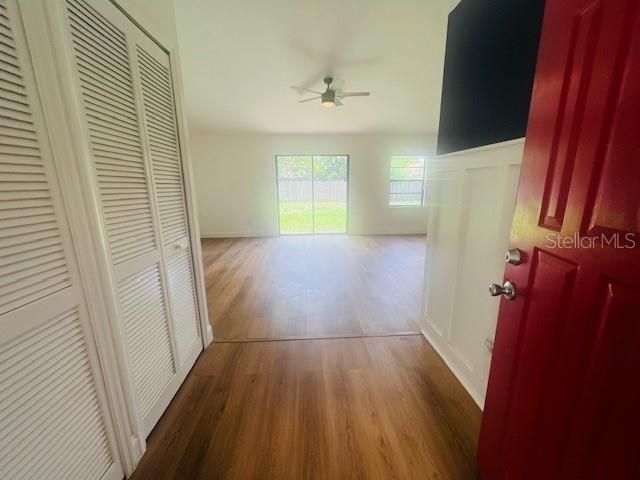For Rent: $2,300 (3 beds, 2 baths, 1191 Square Feet)