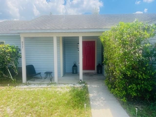 For Rent: $2,300 (3 beds, 2 baths, 1191 Square Feet)