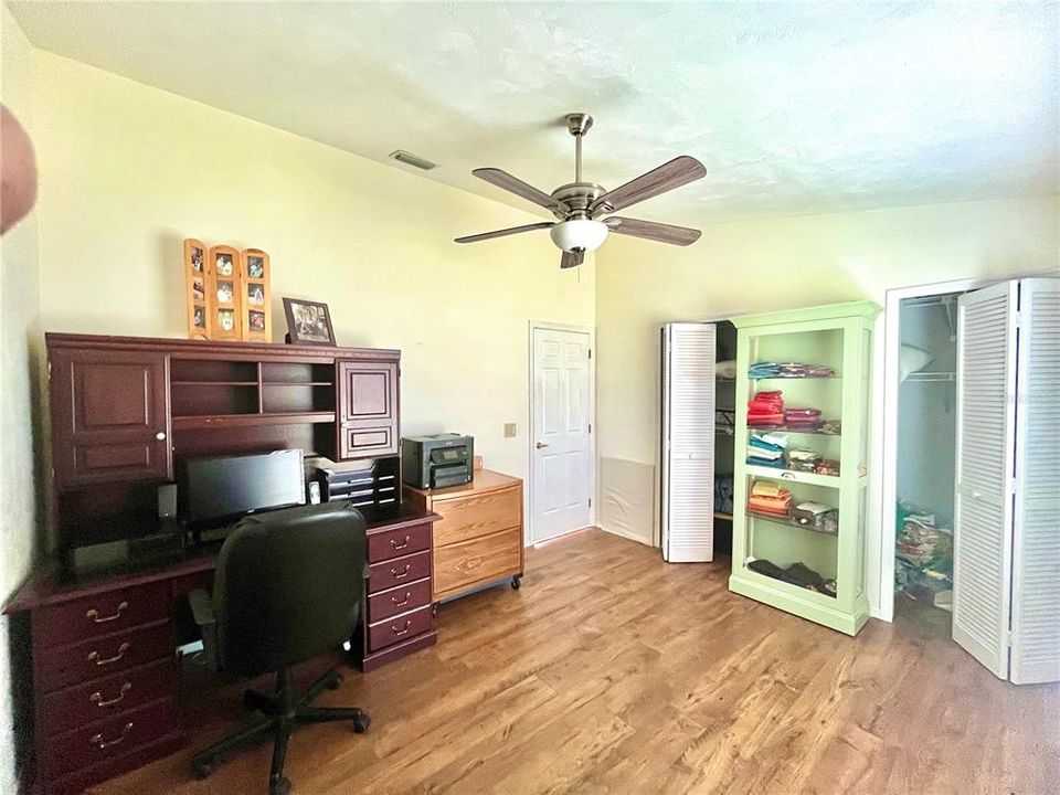 For Sale: $389,900 (3 beds, 2 baths, 2091 Square Feet)