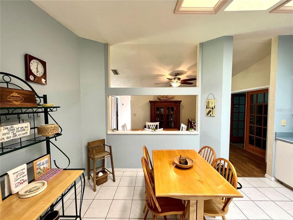 For Sale: $389,900 (3 beds, 2 baths, 2091 Square Feet)