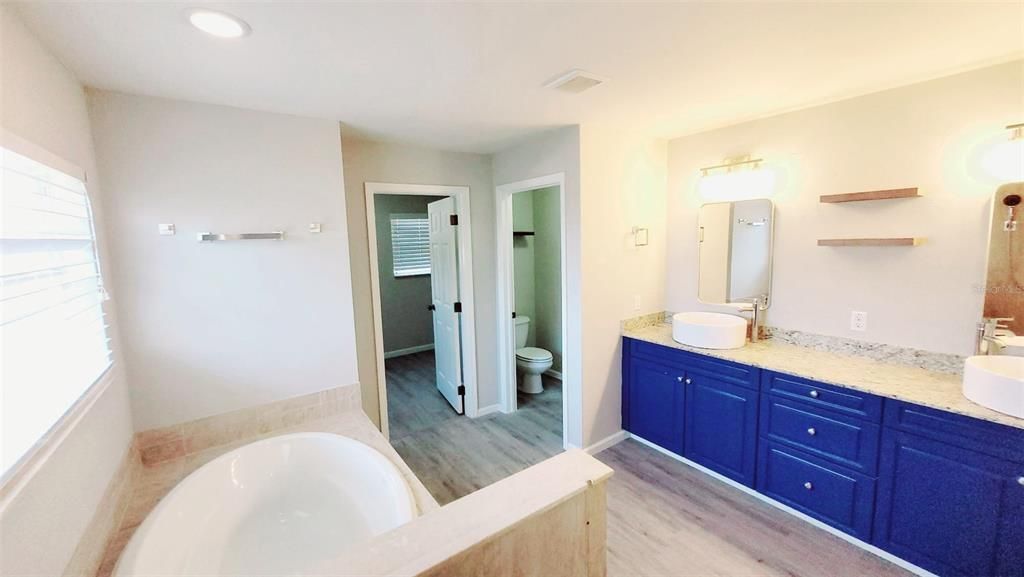 Active With Contract: $569,000 (4 beds, 2 baths, 2450 Square Feet)