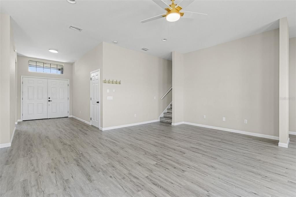 Active With Contract: $569,000 (4 beds, 2 baths, 2450 Square Feet)