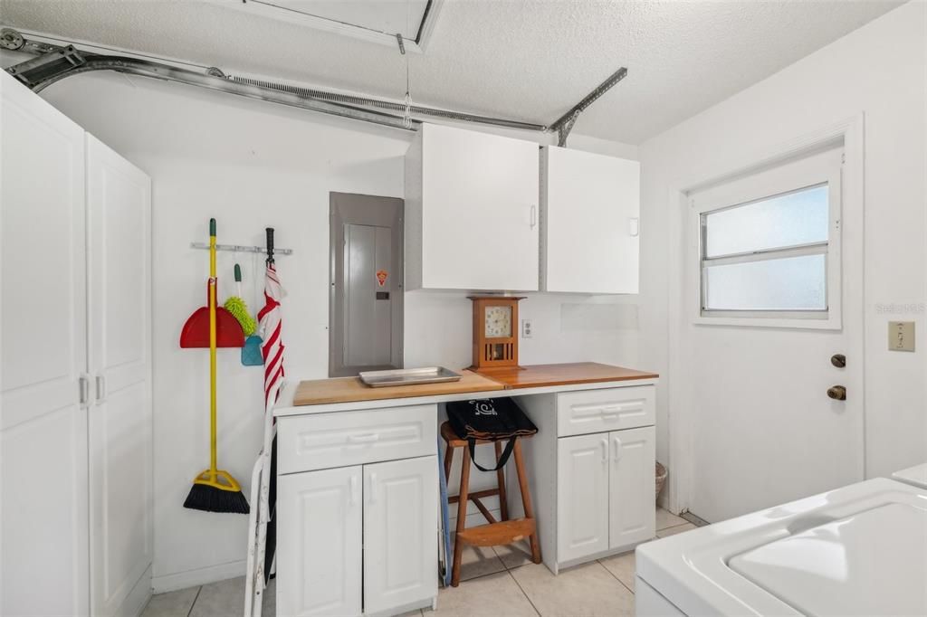 For Sale: $219,900 (2 beds, 2 baths, 1308 Square Feet)