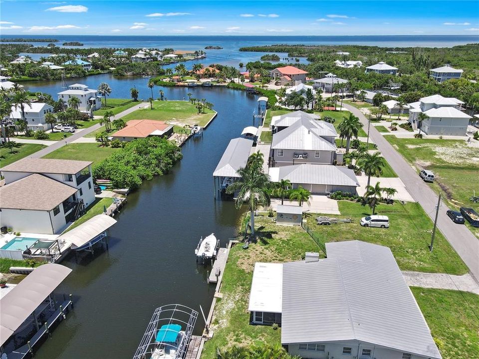 For Sale: $725,000 (2 beds, 2 baths, 2010 Square Feet)