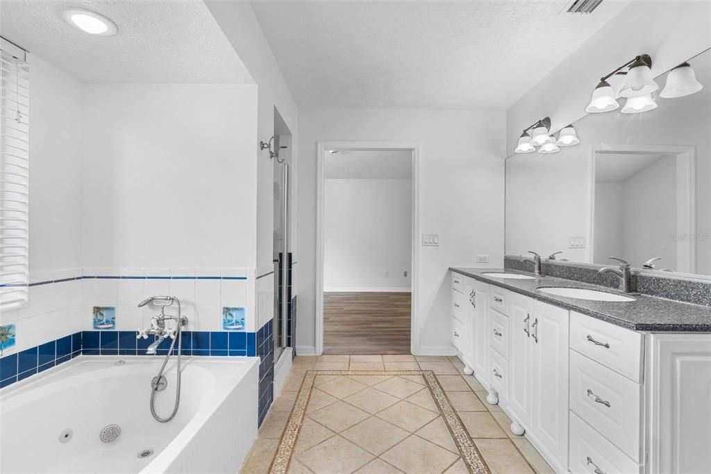 For Sale: $445,000 (3 beds, 2 baths, 2000 Square Feet)