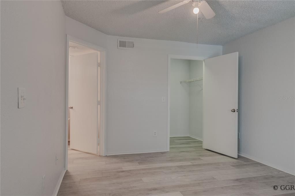 For Rent: $1,400 (1 beds, 1 baths, 762 Square Feet)