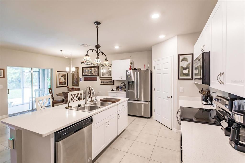 For Sale: $374,500 (4 beds, 2 baths, 1828 Square Feet)