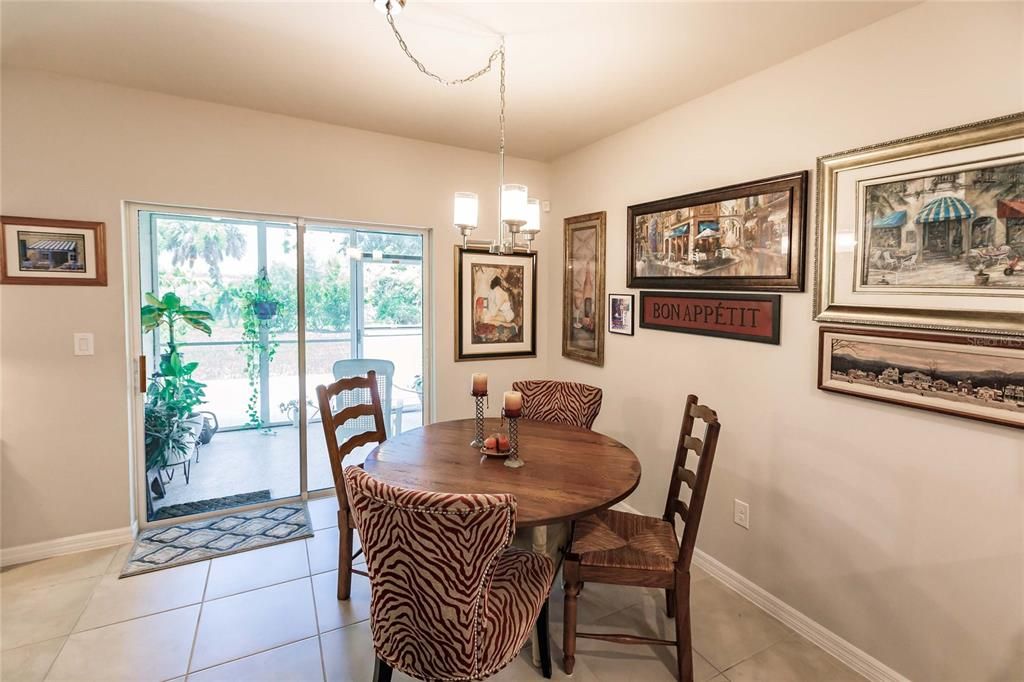 For Sale: $374,500 (4 beds, 2 baths, 1828 Square Feet)