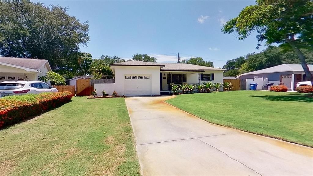 Active With Contract: $650,000 (3 beds, 2 baths, 1730 Square Feet)