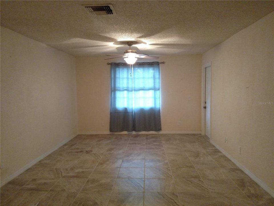 For Rent: $1,450 (2 beds, 2 baths, 918 Square Feet)