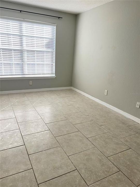 For Rent: $1,325 (1 beds, 1 baths, 468 Square Feet)