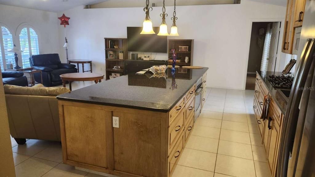 En Venta: $440,900 (3 camas, 2 baños, 1854 Pies cuadrados)