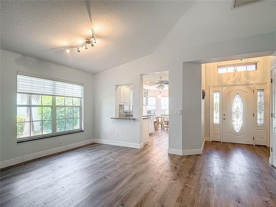 Dining area and front foyer.