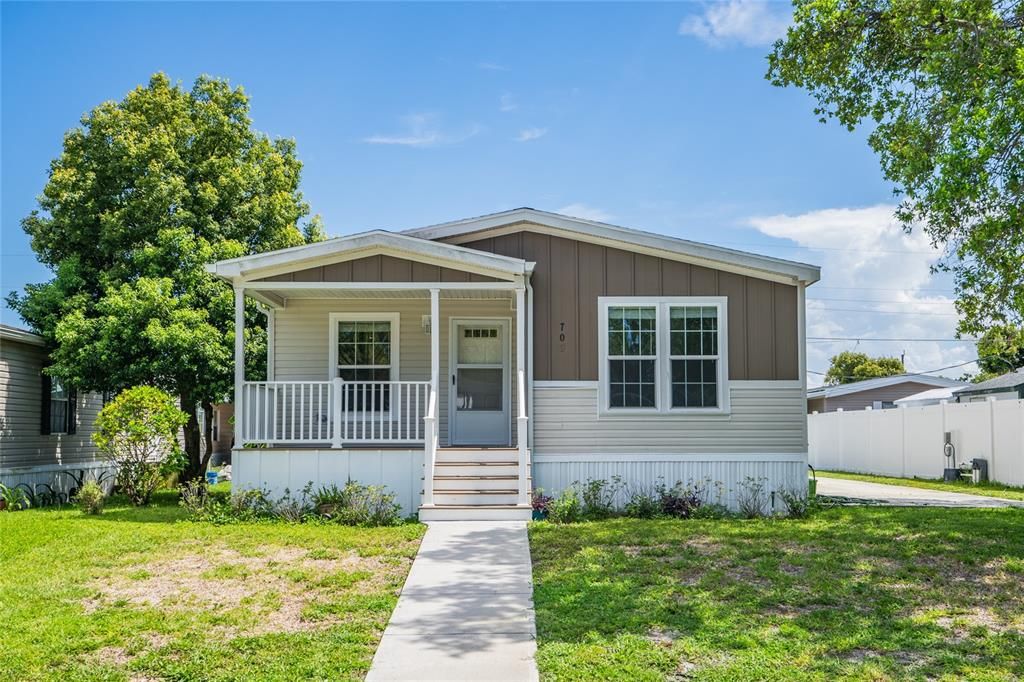 For Sale: $210,000 (3 beds, 2 baths, 1235 Square Feet)