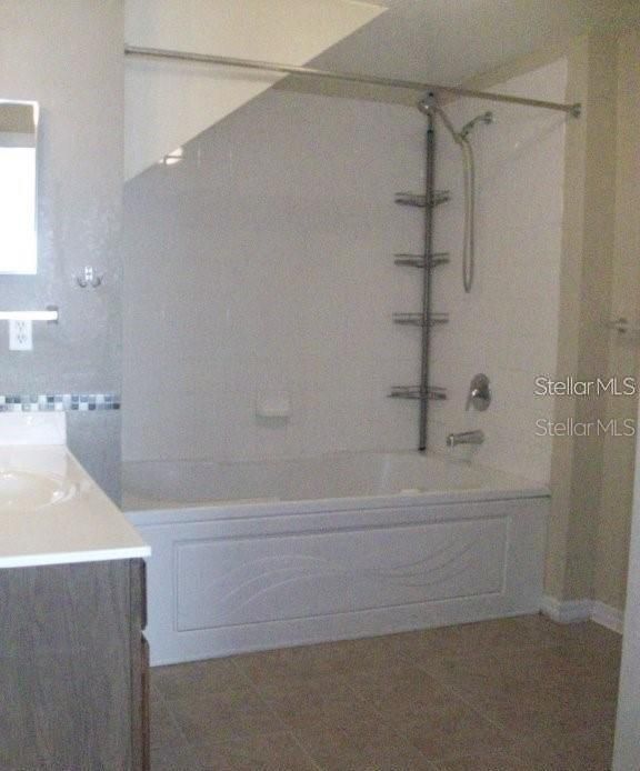 出租: $1,895 (3 贝兹, 2 浴室, 1296 平方英尺)