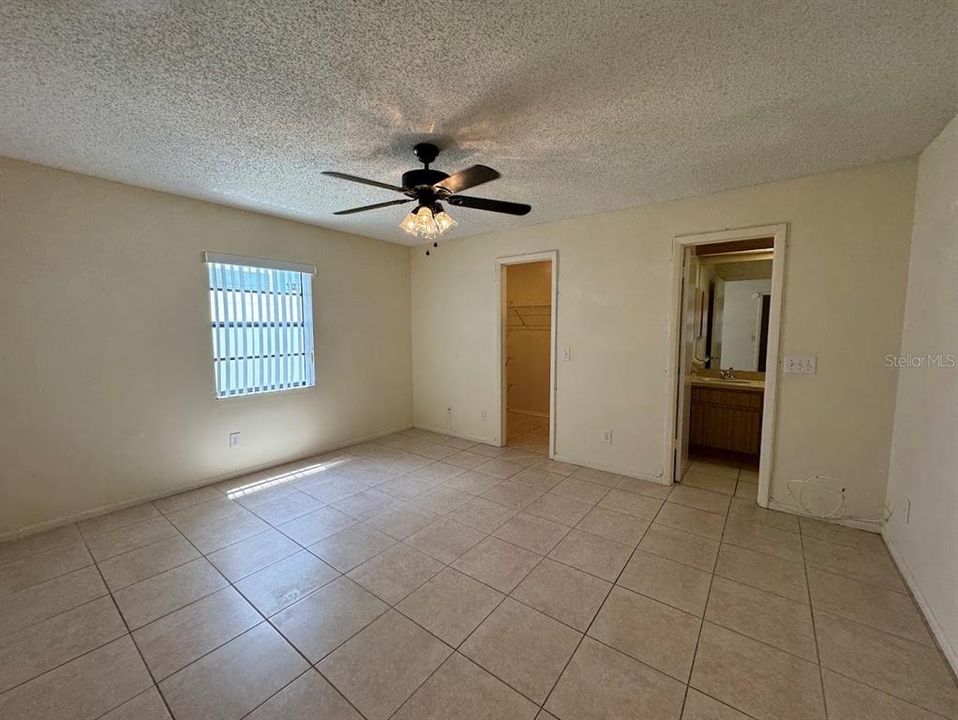 For Rent: $1,850 (3 beds, 2 baths, 1422 Square Feet)