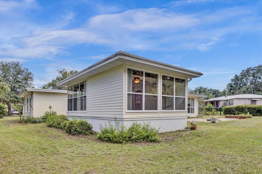 For Sale: $287,000 (3 beds, 2 baths, 1906 Square Feet)