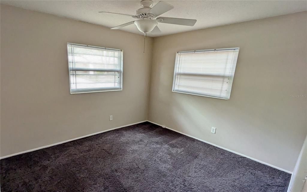 For Sale: $279,900 (3 beds, 2 baths, 1201 Square Feet)