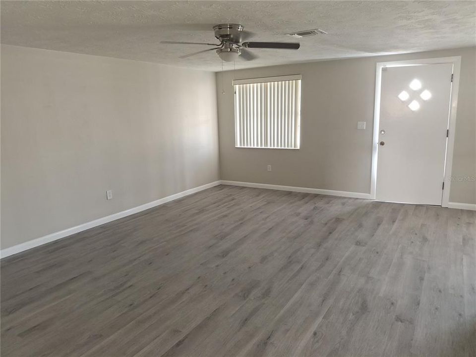 For Rent: $1,600 (2 beds, 2 baths, 1368 Square Feet)