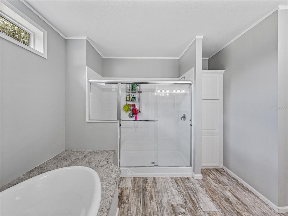 Active With Contract: $399,900 (3 beds, 2 baths, 2136 Square Feet)