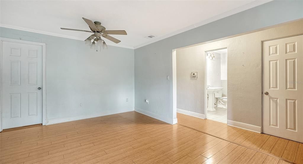 Active With Contract: $2,900 (4 beds, 2 baths, 2057 Square Feet)