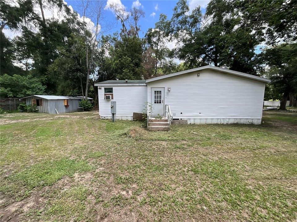 For Sale: $230,000 (3 beds, 2 baths, 1894 Square Feet)