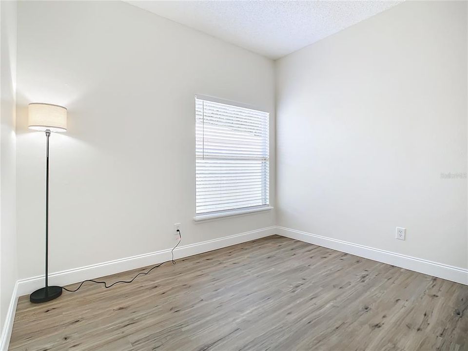 For Sale: $359,900 (3 beds, 2 baths, 1877 Square Feet)