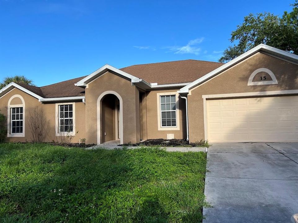 Active With Contract: $2,450 (3 beds, 2 baths, 2108 Square Feet)