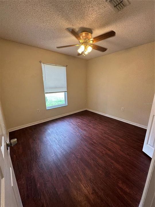 For Rent: $1,900 (3 beds, 2 baths, 1489 Square Feet)