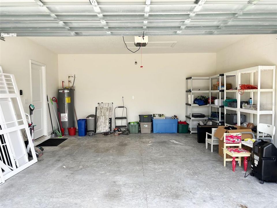 Garage with plenty of storage space