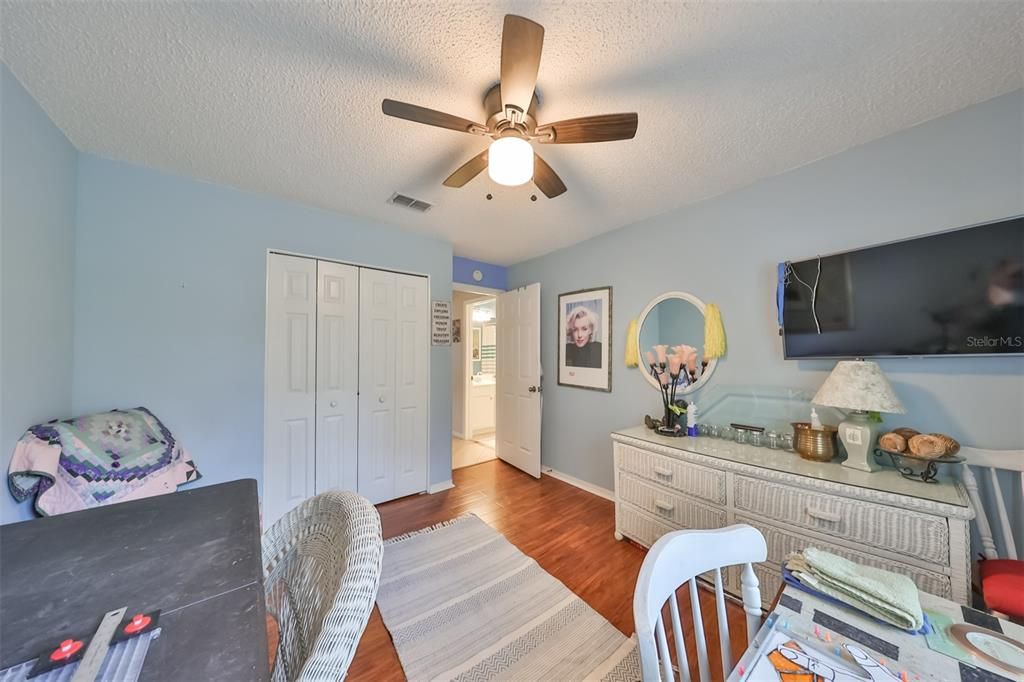 For Sale: $335,000 (2 beds, 2 baths, 1587 Square Feet)