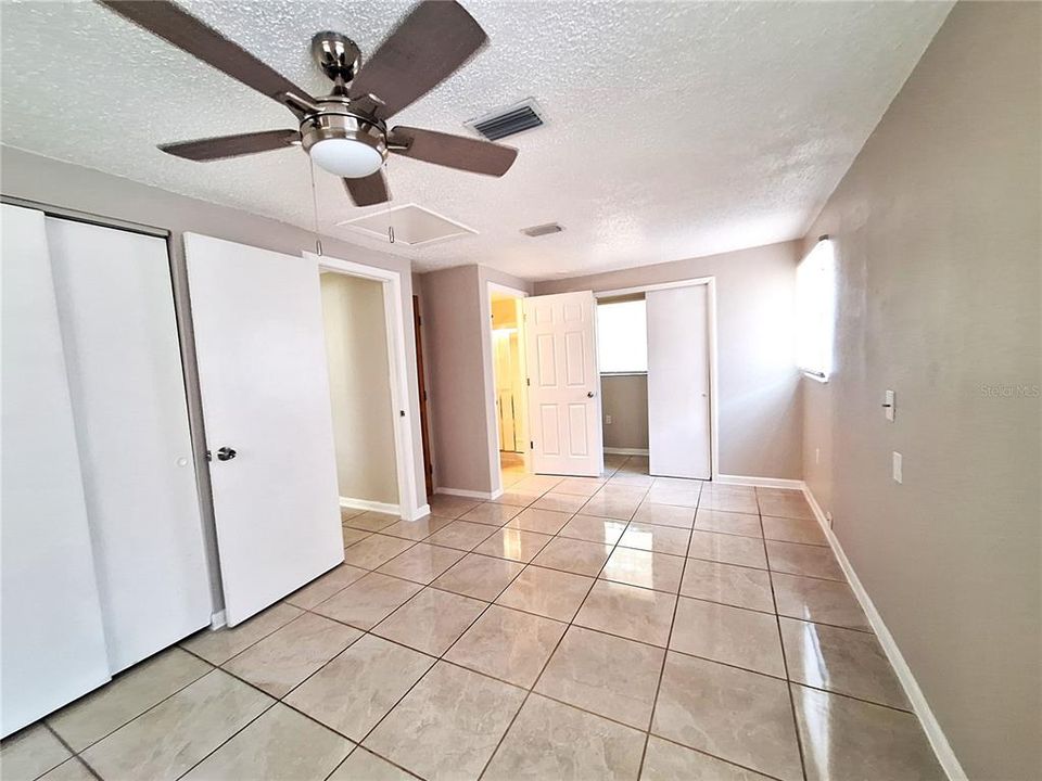 For Rent: $2,800 (3 beds, 2 baths, 1304 Square Feet)