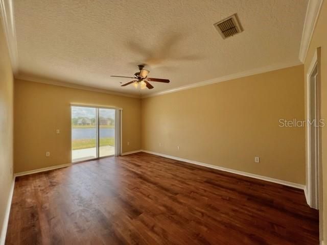For Rent: $3,298 (3 beds, 2 baths, 2238 Square Feet)