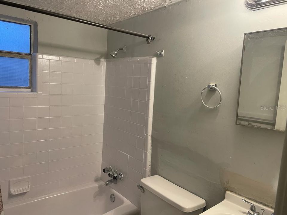 For Rent: $1,275 (2 beds, 1 baths, 675 Square Feet)
