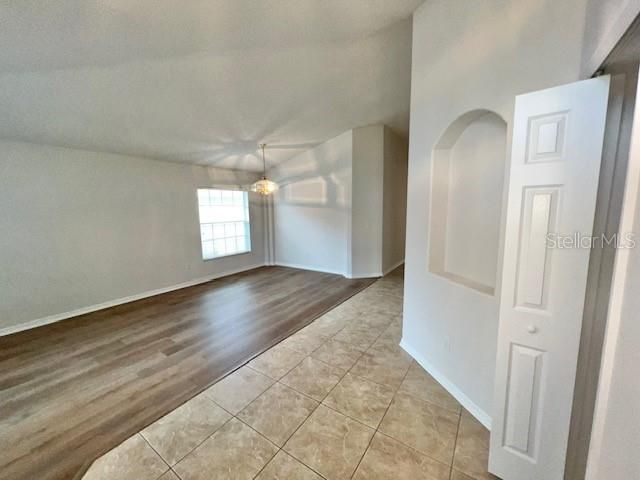 For Rent: $2,598 (3 beds, 2 baths, 1894 Square Feet)